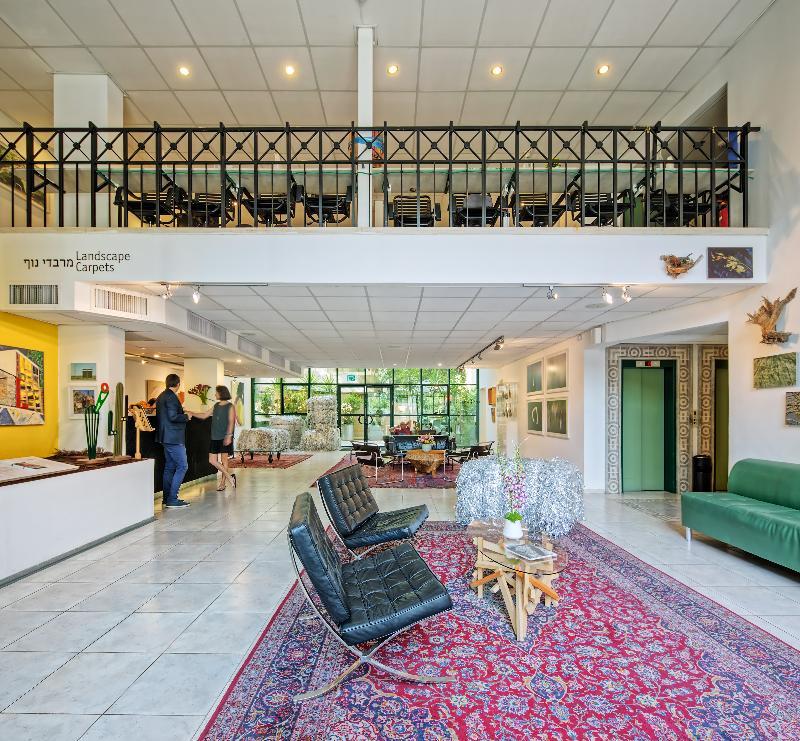 Master Mazeh Hotel